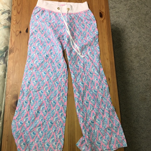Lily Pulitzer shell print beach pants, size small - Picture 1 of 3